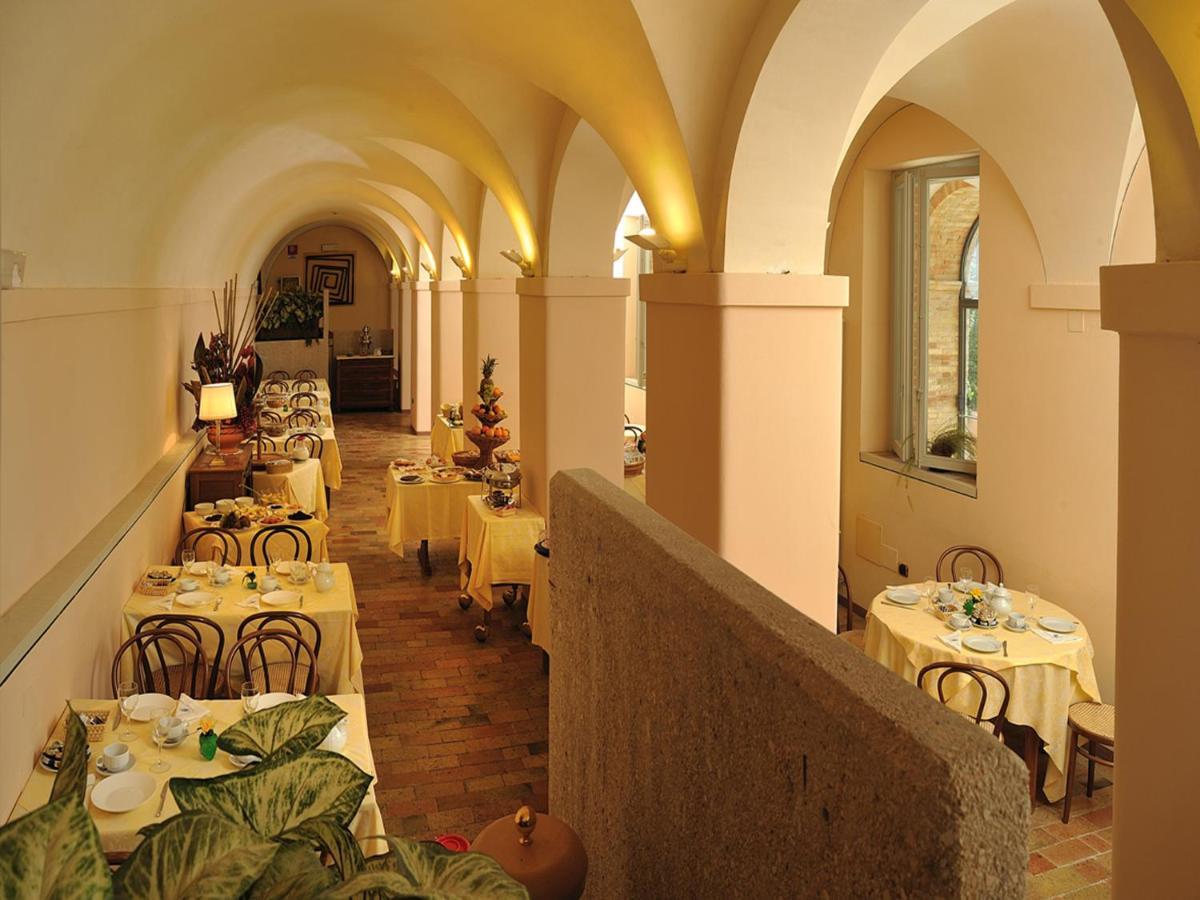 Albergo San Domenico Urbino Exterior foto